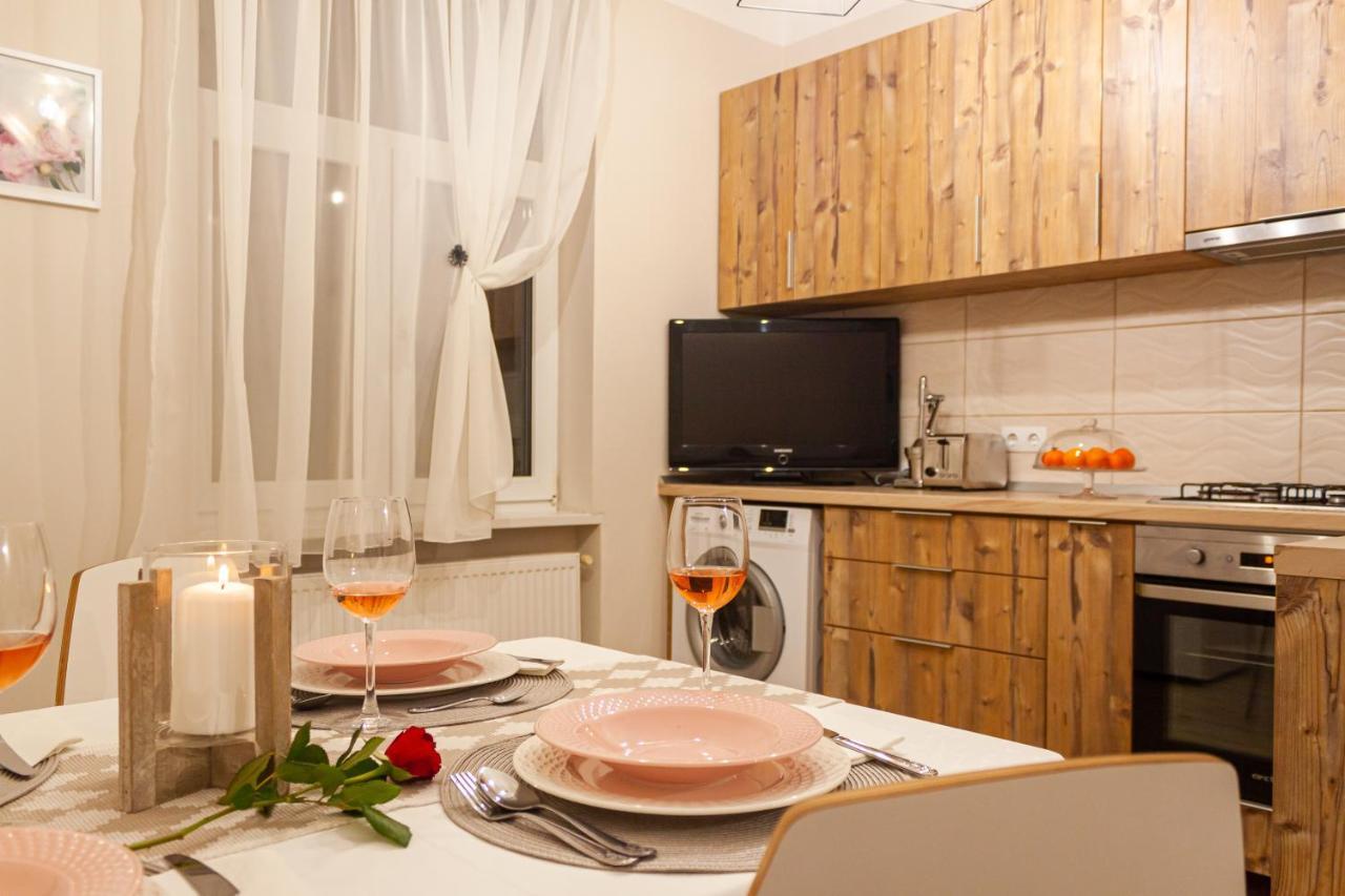 Cozy Family Apartments Braşov Extérieur photo