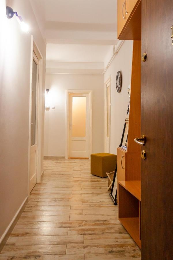 Cozy Family Apartments Braşov Extérieur photo